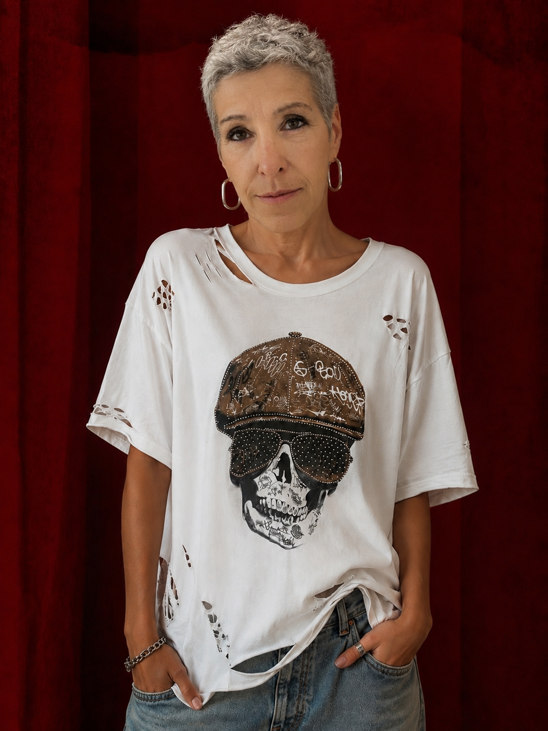 Skull Statement Shirt – Weiß & Beige