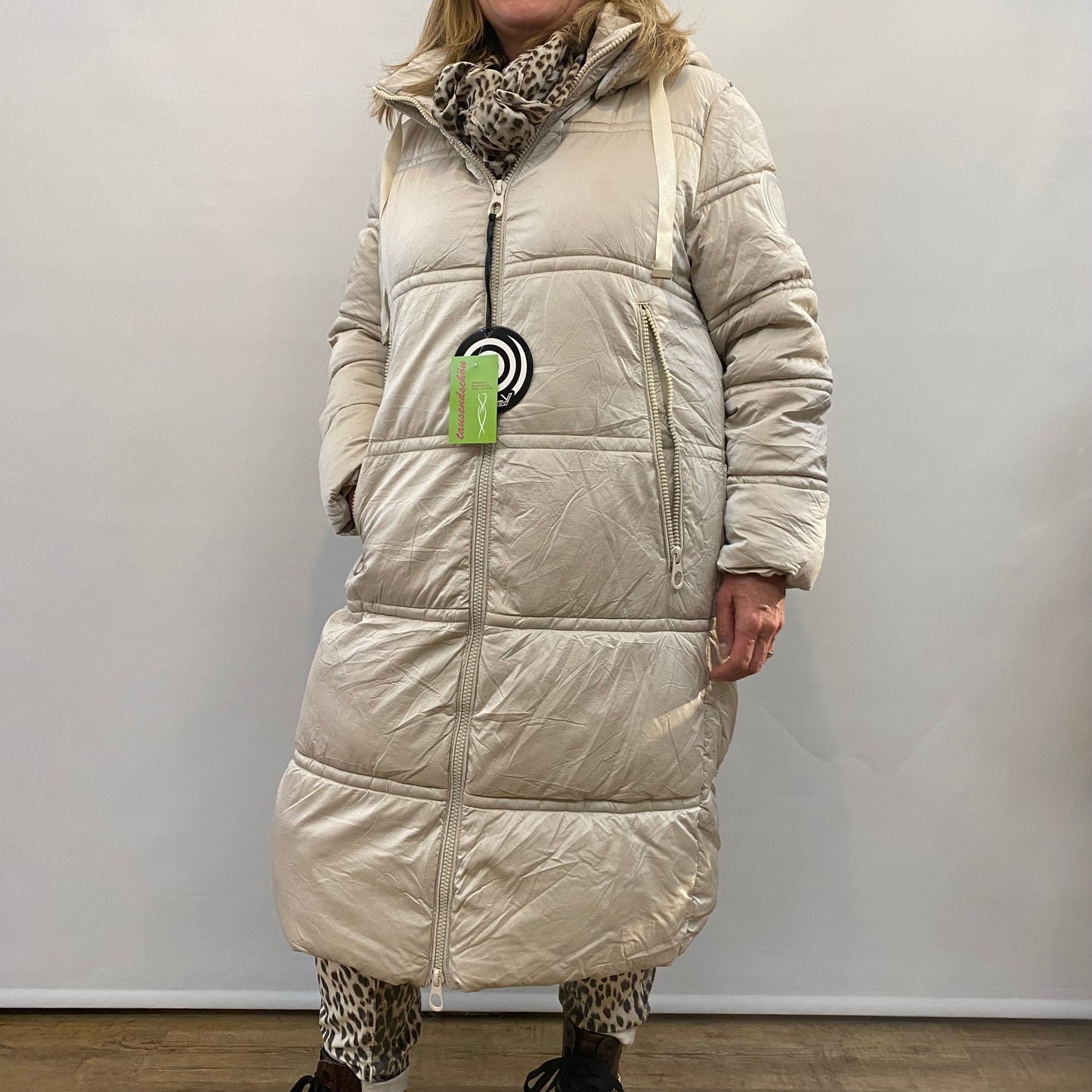 Mantel Modell " Monique" Champagner