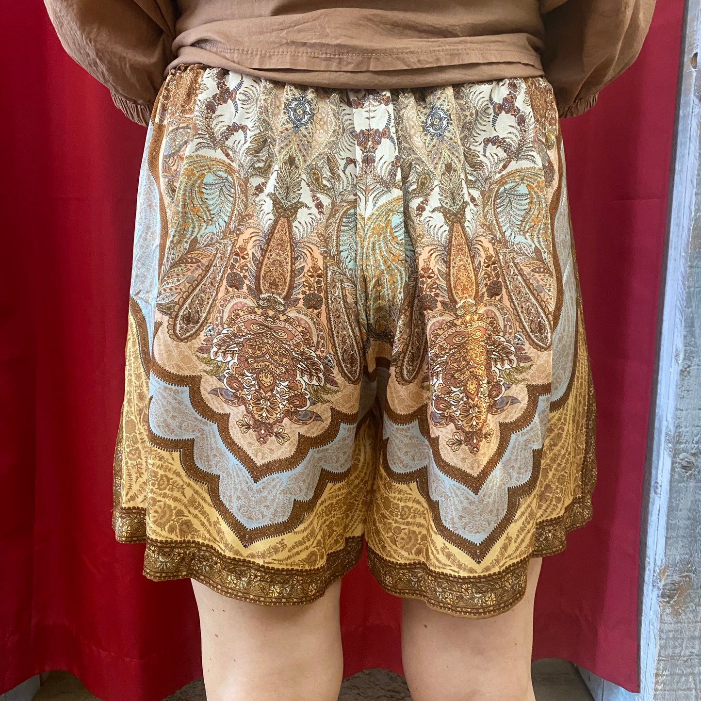 Boho Shorts – Eleganz trifft Leichtigkeit