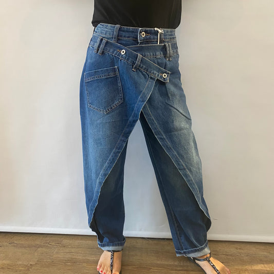 S.Woman Jeans mit Überwurf – ein echter Hingucker 💙