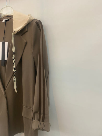 Blazer mit Seitenstreifen und abnehmbarer Kapuze